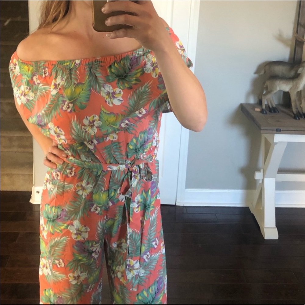 SALE! Lulus tropical floral off shoulder jumpsuit - Picture 6 of 7